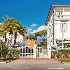 Grey 4*, Forte dei Marmi Itálie